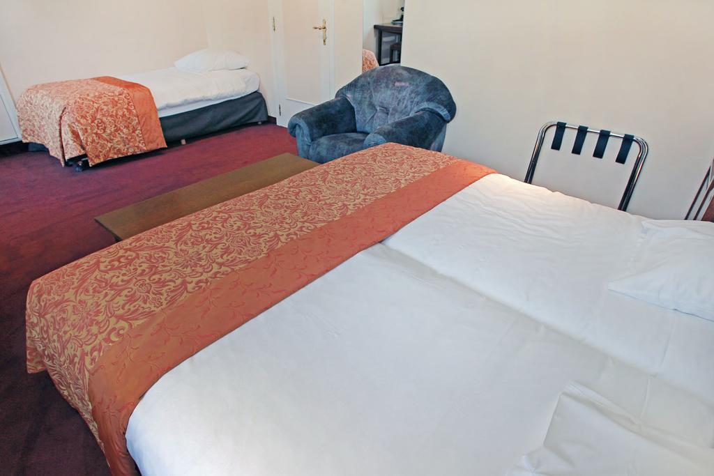 Logis Hotel Le Menobu Theux Phòng bức ảnh